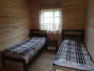 Гостевой дом Baba nikolozi Mazeri Двухместный номер с 1 кроватью и общей ванной комнатой-2